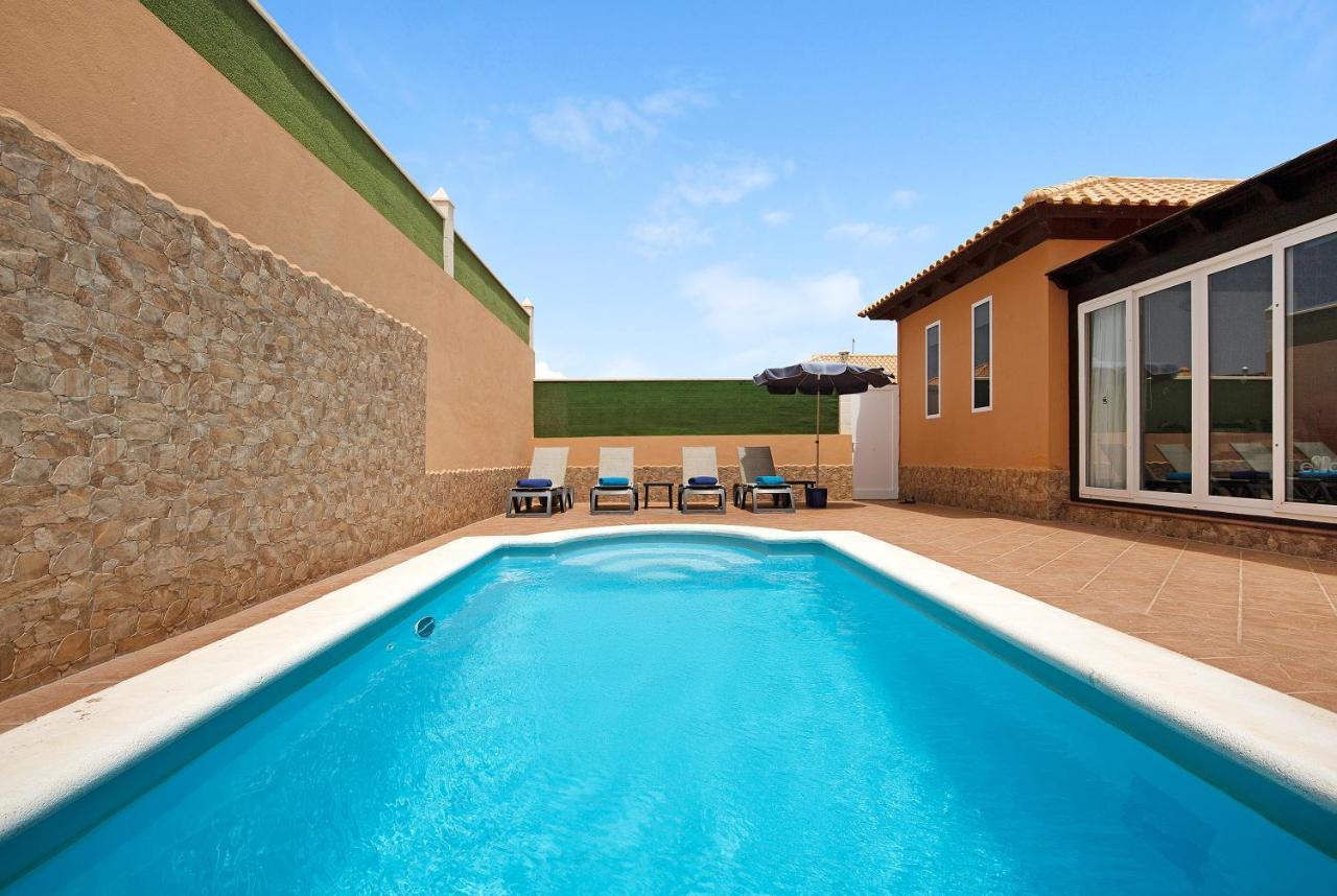 Villa Contenta Corralejo Exterior photo